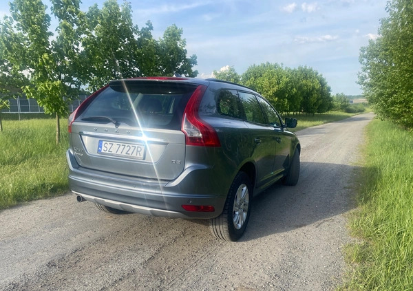 Volvo XC 60 cena 72000 przebieg: 210000, rok produkcji 2017 z Bytom małe 56